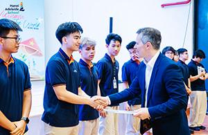 Australian Minister for Education Visits SACE International School in Vietnam